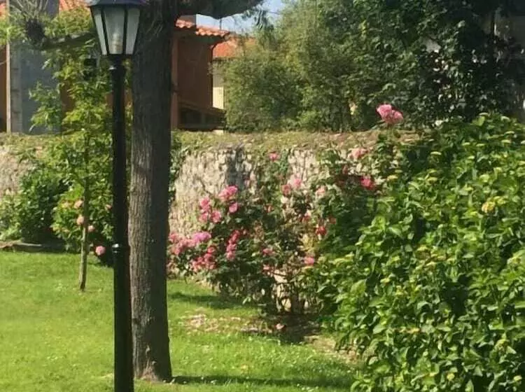 בית מלון כפרי La Casona De Nueva