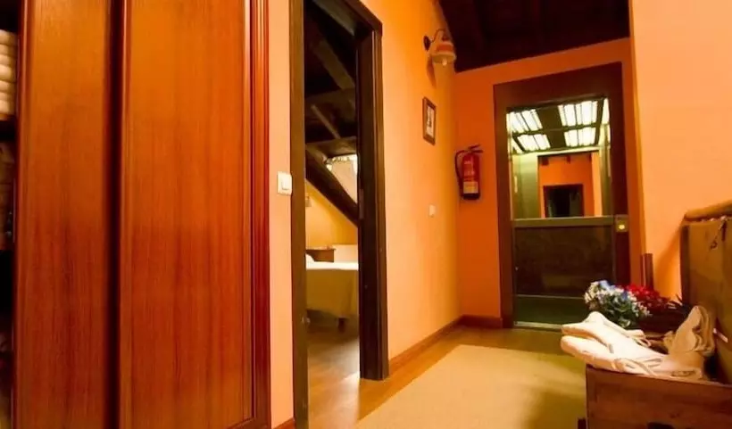 בית מלון כפרי La Casona De Nueva