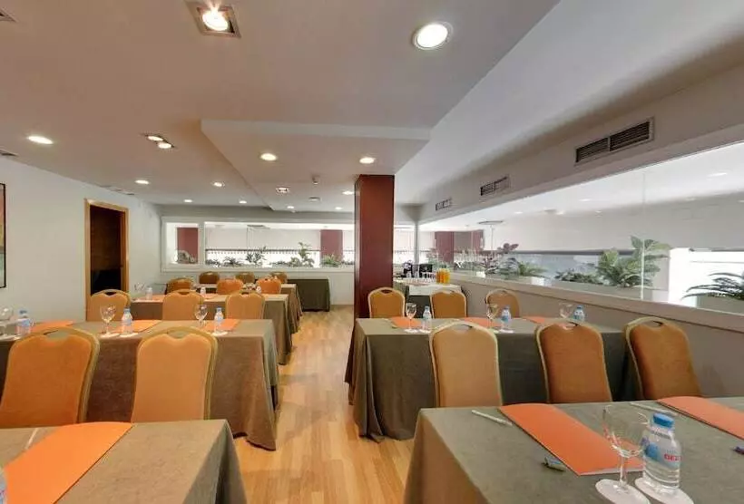 Отель Silken Sant Gervasi