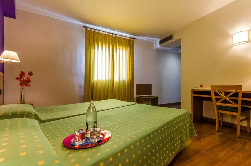 هتل Yit Conquista De Toledo