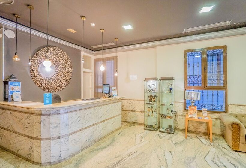 酒店 Yit Conquista De Toledo