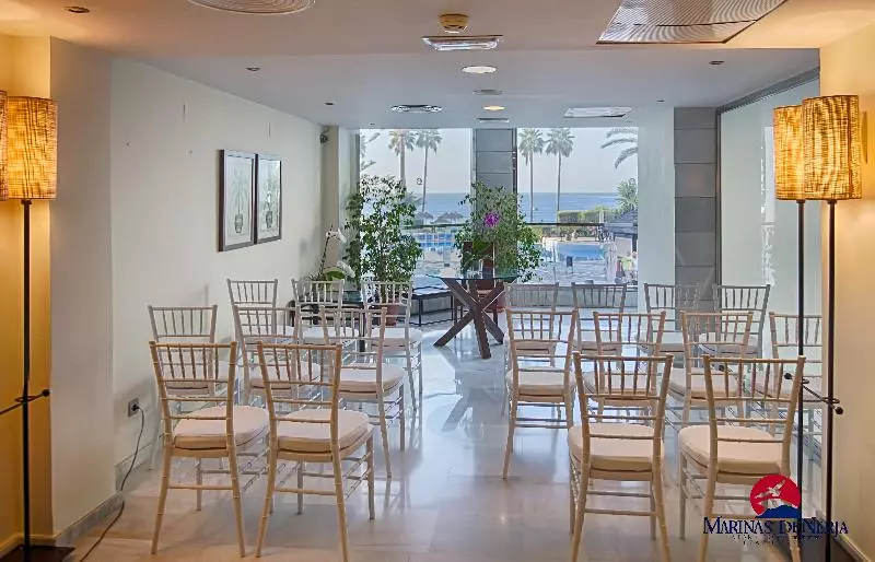 Ona Marinas De Nerja Spa Resort