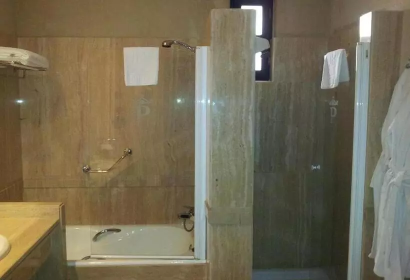 Parador De Santillana Gil Blas