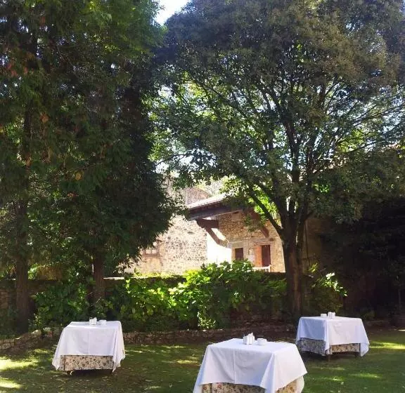 Parador De Santillana Gil Blas
