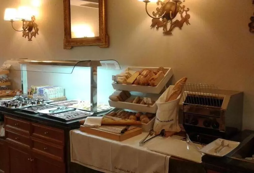 Parador De Santillana Gil Blas