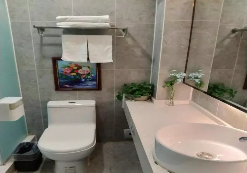 Hotelli Greentree Alliance Xinyang Pingqiao District Nanjing Road Dongyang