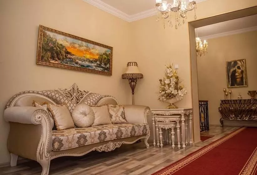 Hotelli Otantik Shumen