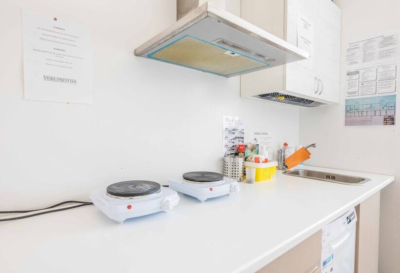 هاستل Vanha Postitalo