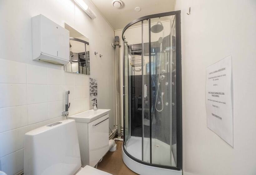 هاستل Vanha Postitalo