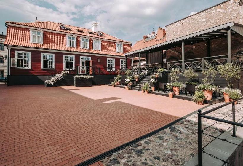 هتل Vanadziņa Māja