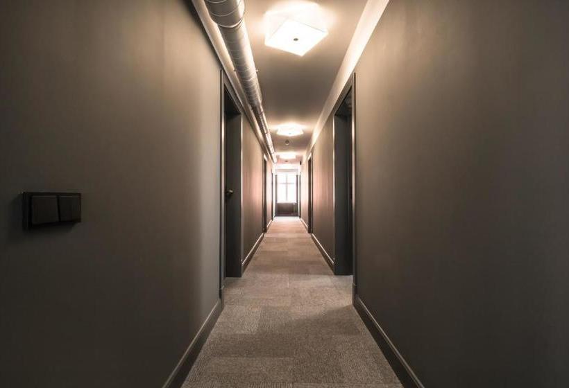 هتل Vanadziņa Māja