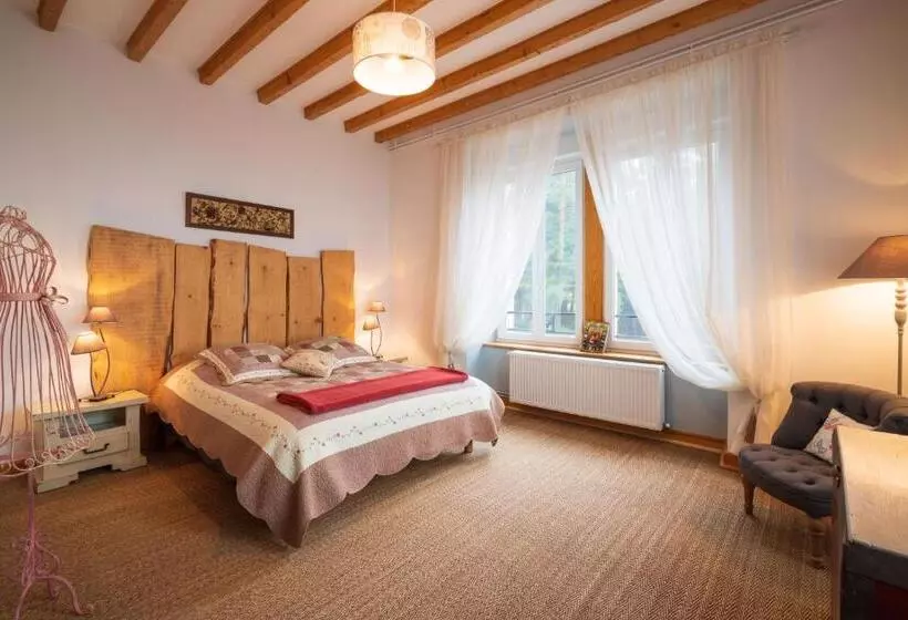Aamiaismajoitus (B&B) Le Mont Besset
