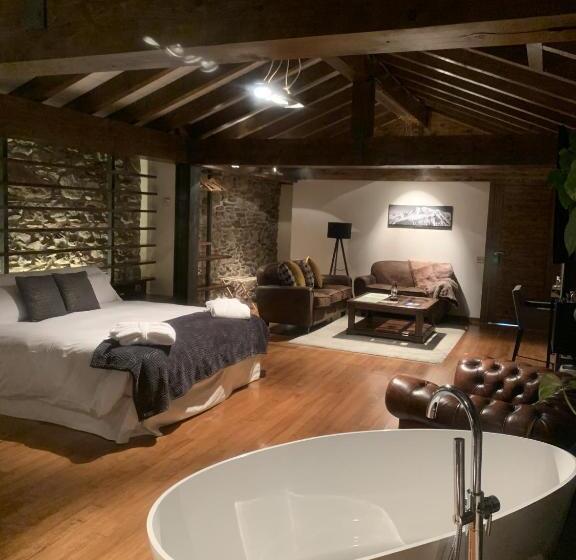 Bed and Breakfast Mas Farner   Adults Only