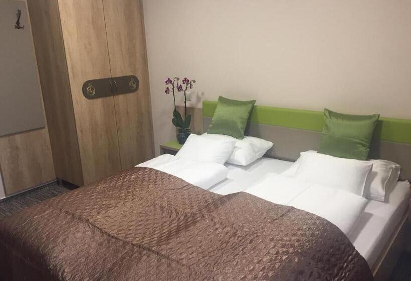 Отель Dolce Vita