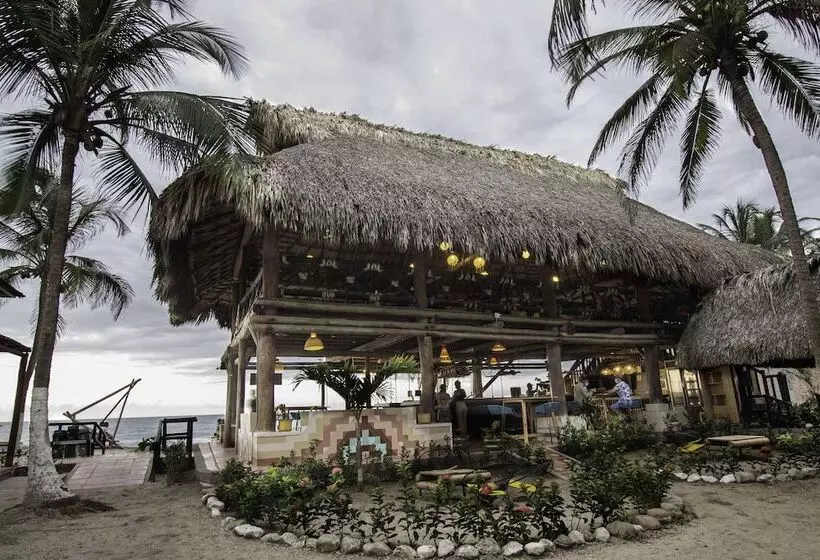 ホテル Selina Palomino