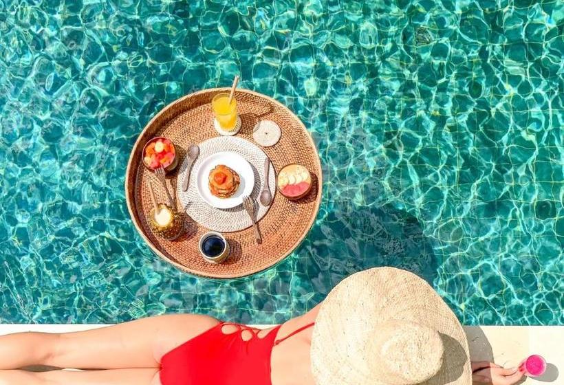 Bed and Breakfast Evala Luxury Rooms With Pool And Garden