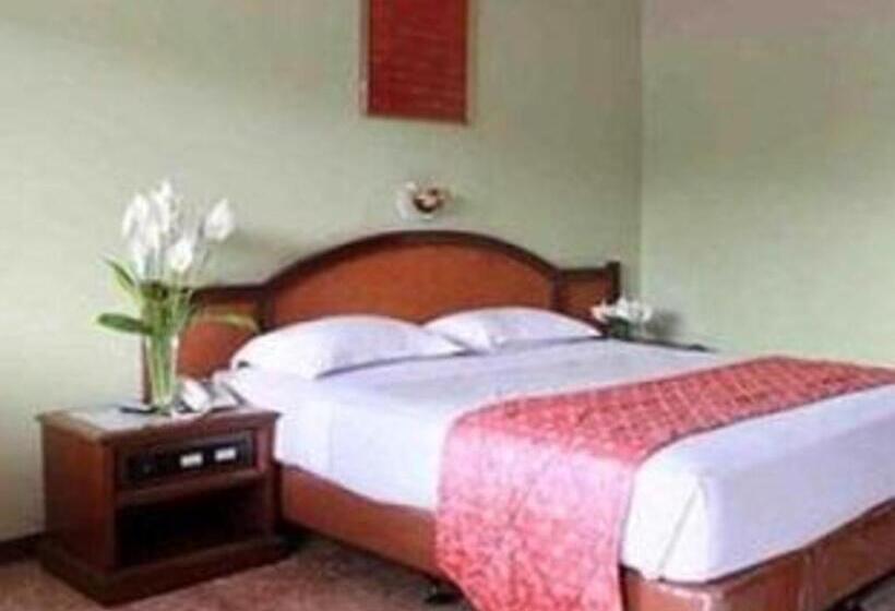 Darma Agung Beach Hotel Parapat