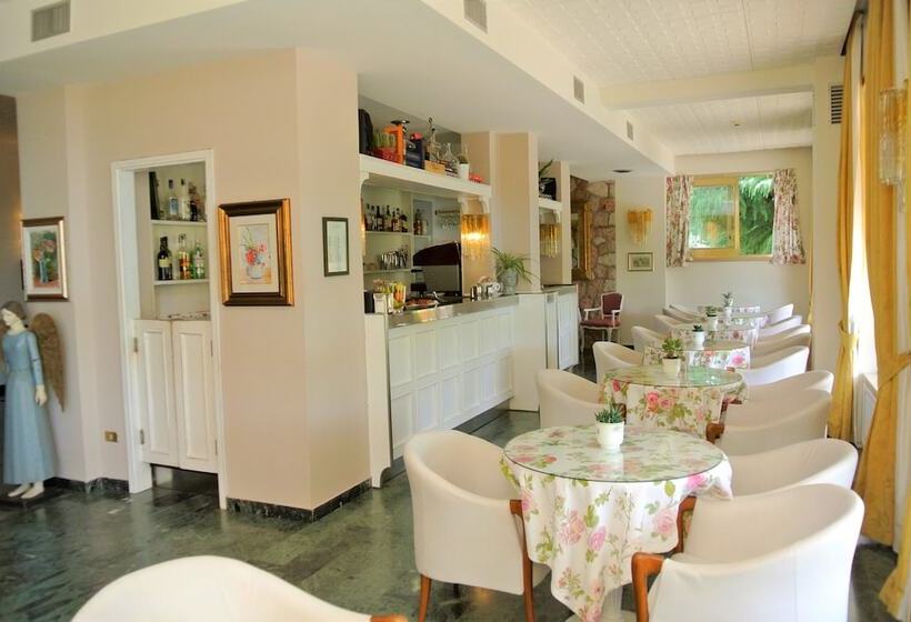 בית מלון כפרי Garden