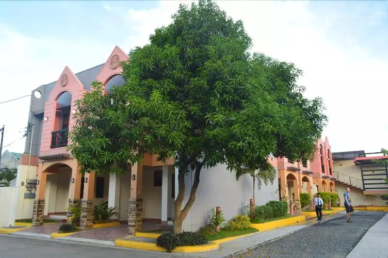 ホテル Manora Apartments And Guest House