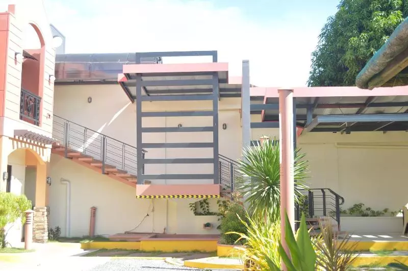 ホテル Manora Apartments And Guest House