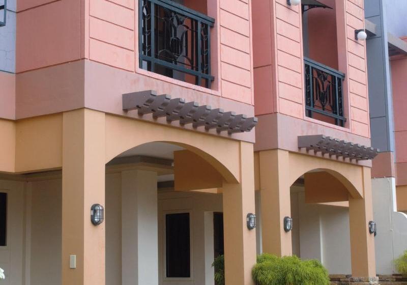 Hotel Manora Apartments And Guest House