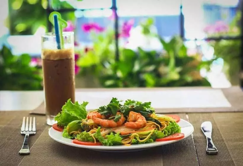 Hotelli Vientiane Chaleunxay Center