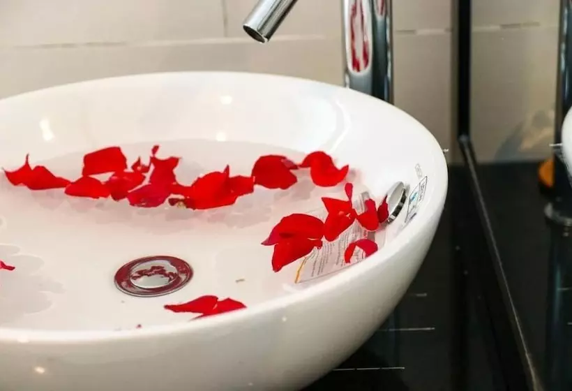 Hotelli Vientiane Chaleunxay Center