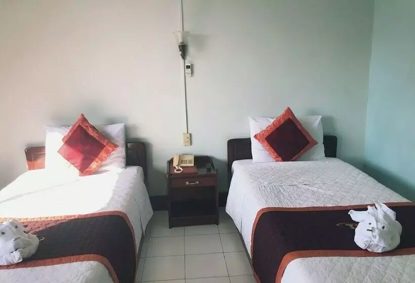 Hotelli Vientiane Chaleunxay Center