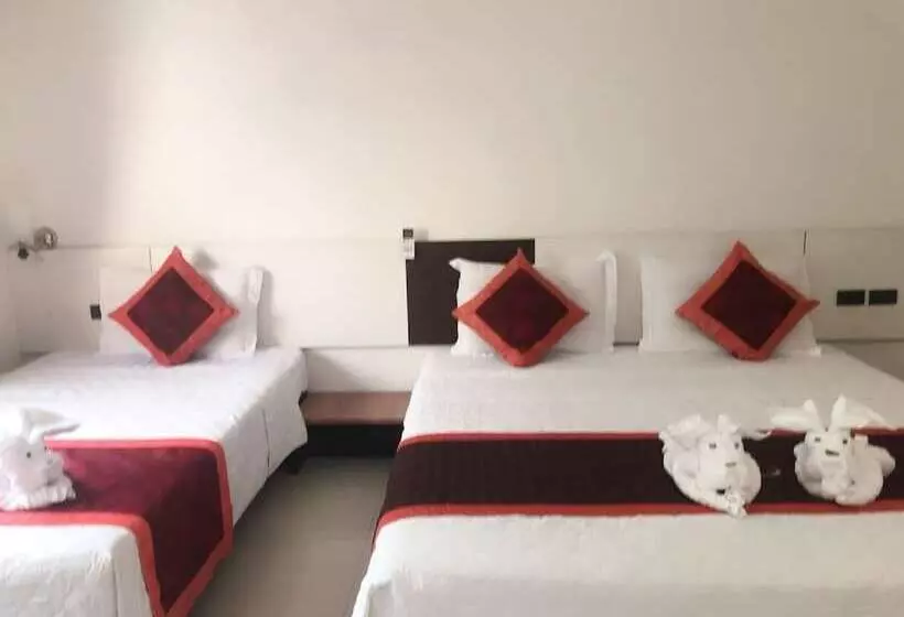 Hotelli Vientiane Chaleunxay Center