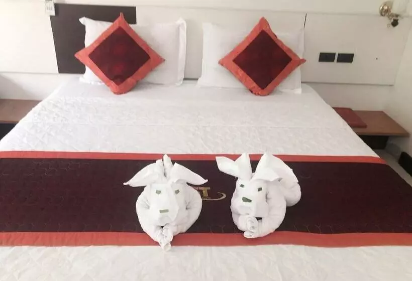 Hotelli Vientiane Chaleunxay Center