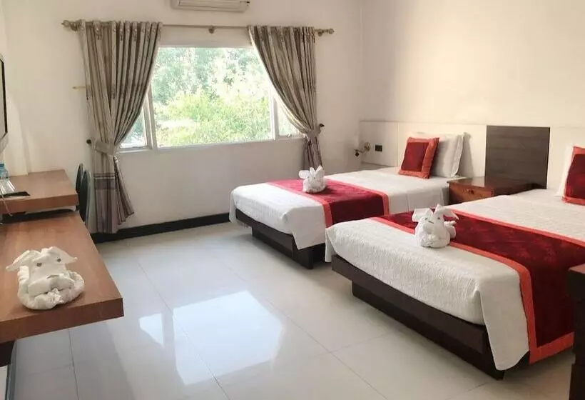 Hotelli Vientiane Chaleunxay Center