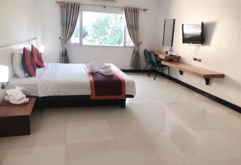 فندق Vientiane Chaleunxay Center