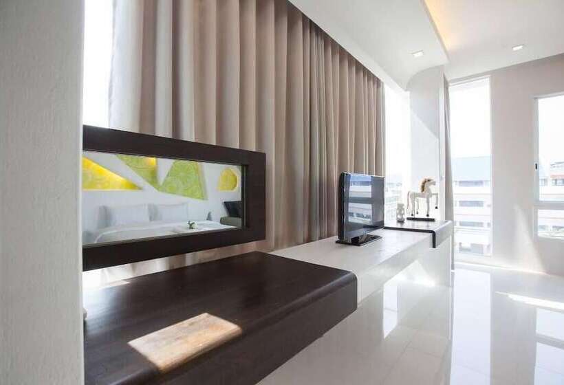 O Bay Design Hotel Prachuap