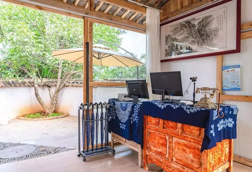 ペンション Kunming Airport Chun Zhuang Homestay