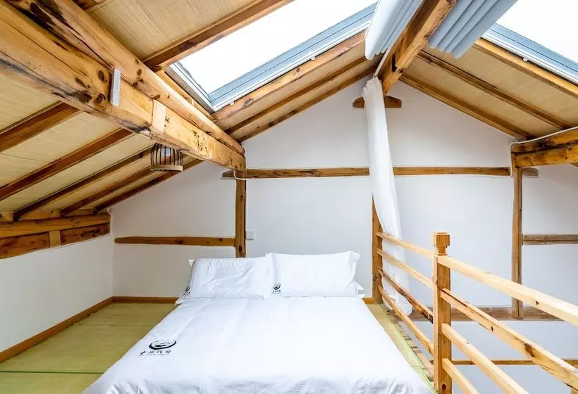ペンション Kunming Airport Chun Zhuang Homestay