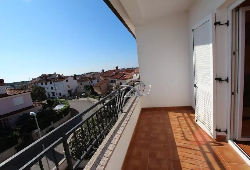 Apartments Elida