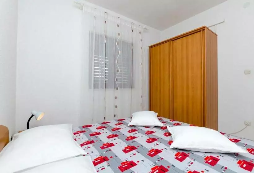 Apartments Mime