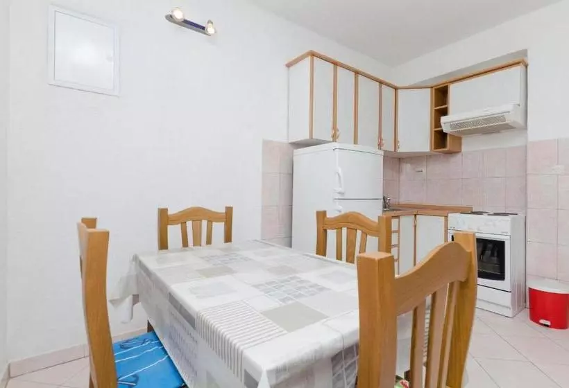 Apartments Mime