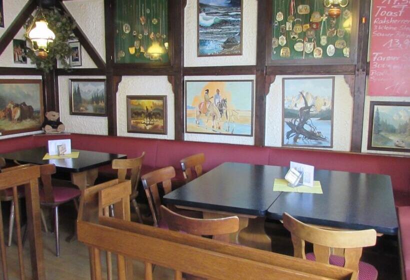 Eifel Quartier Pension Und Gasthof Em Gardestüffje