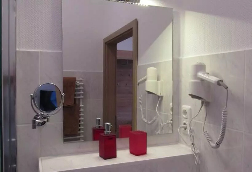 Eifel Quartier Pension Und Gasthof Em Gardestüffje