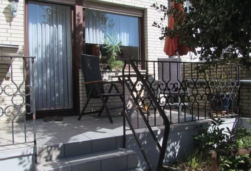 Eifel Quartier Pension Und Gasthof Em Gardestüffje