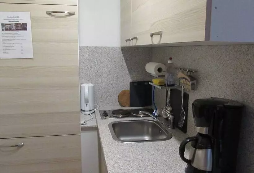 Eifel Quartier Pension Und Gasthof Em Gardestüffje