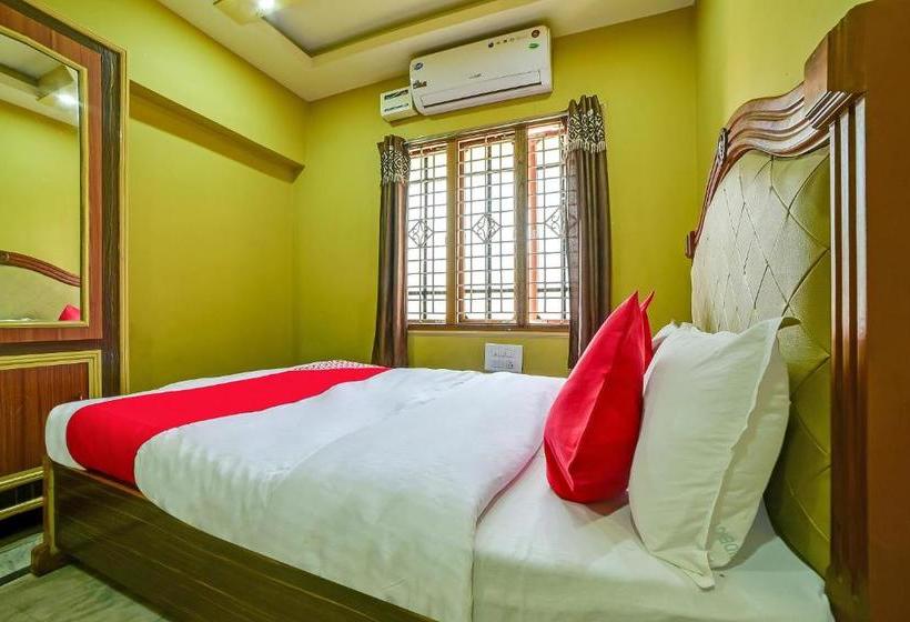 هتل Oyo 65103 Hashmi Residency