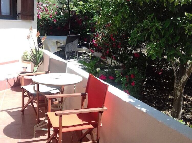 פנסיון Hariklia Rent Rooms