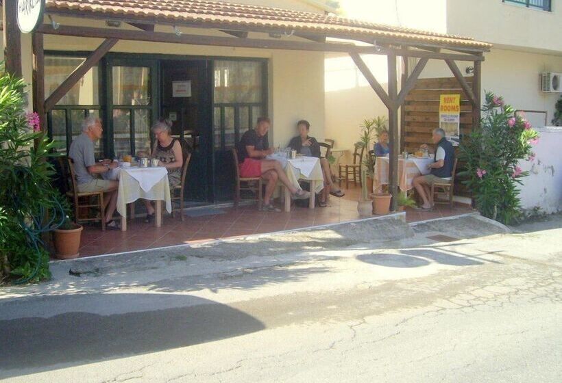 פנסיון Hariklia Rent Rooms