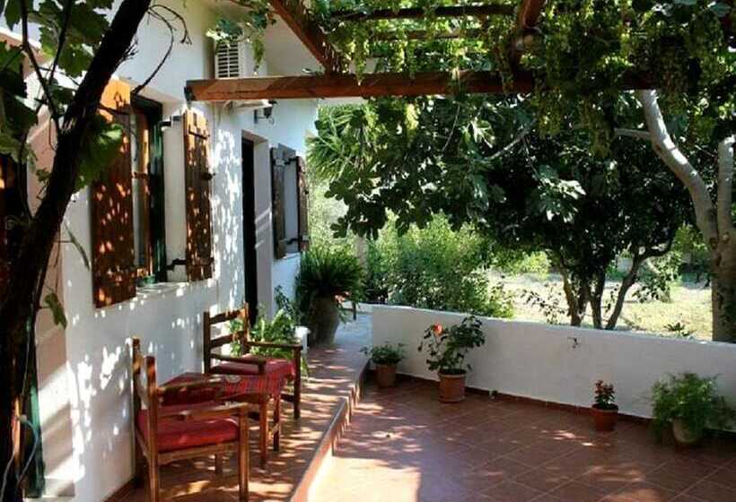 פנסיון Hariklia Rent Rooms