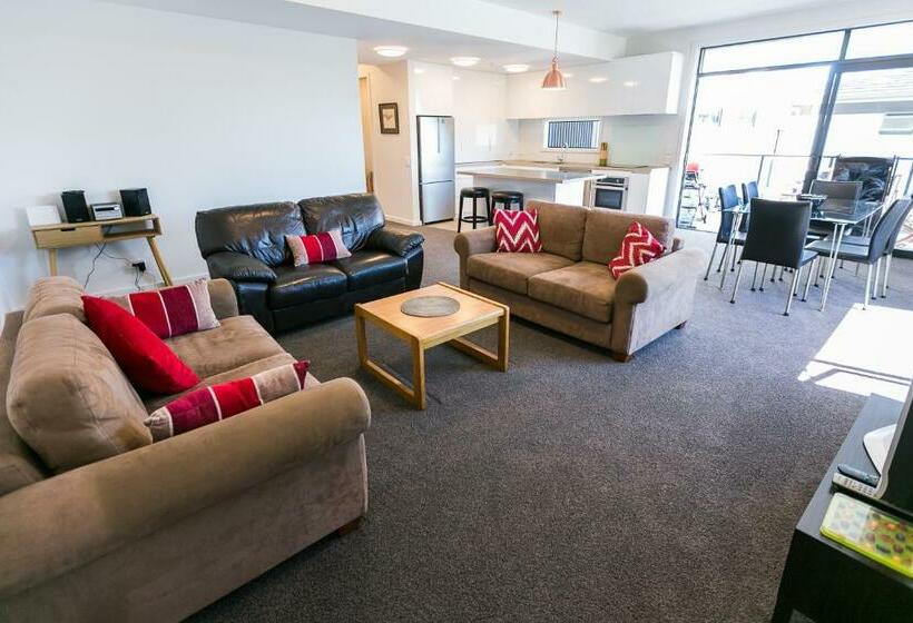 Riverwalk Apartments