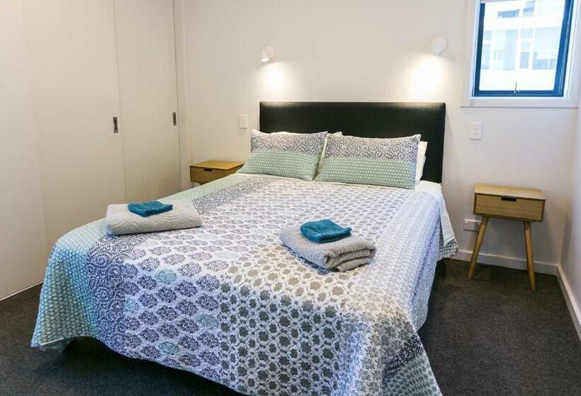 Riverwalk Apartments