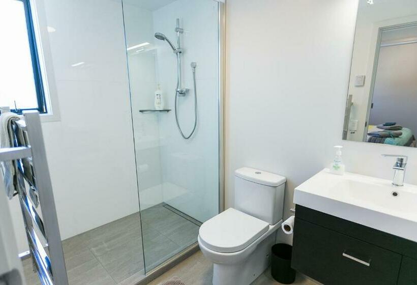 Riverwalk Apartments