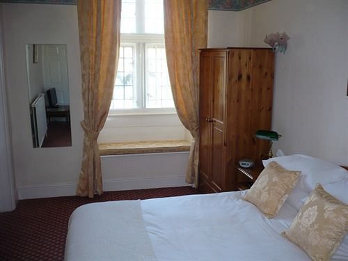 Ash House Country Hotel